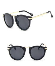 Load image into Gallery viewer, Womens Cat Eye Sunglasses